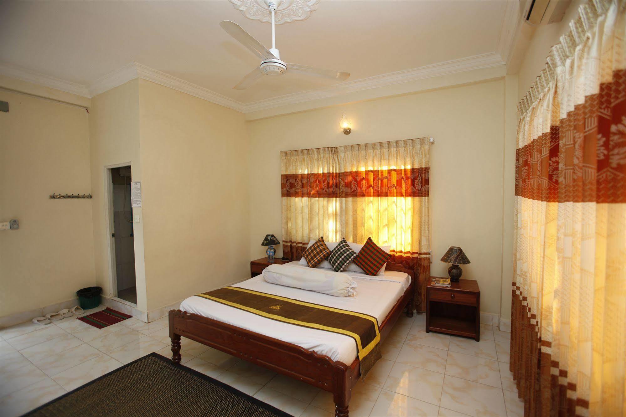 Oral D'Angkor Guest House Сиемрип Экстерьер фото