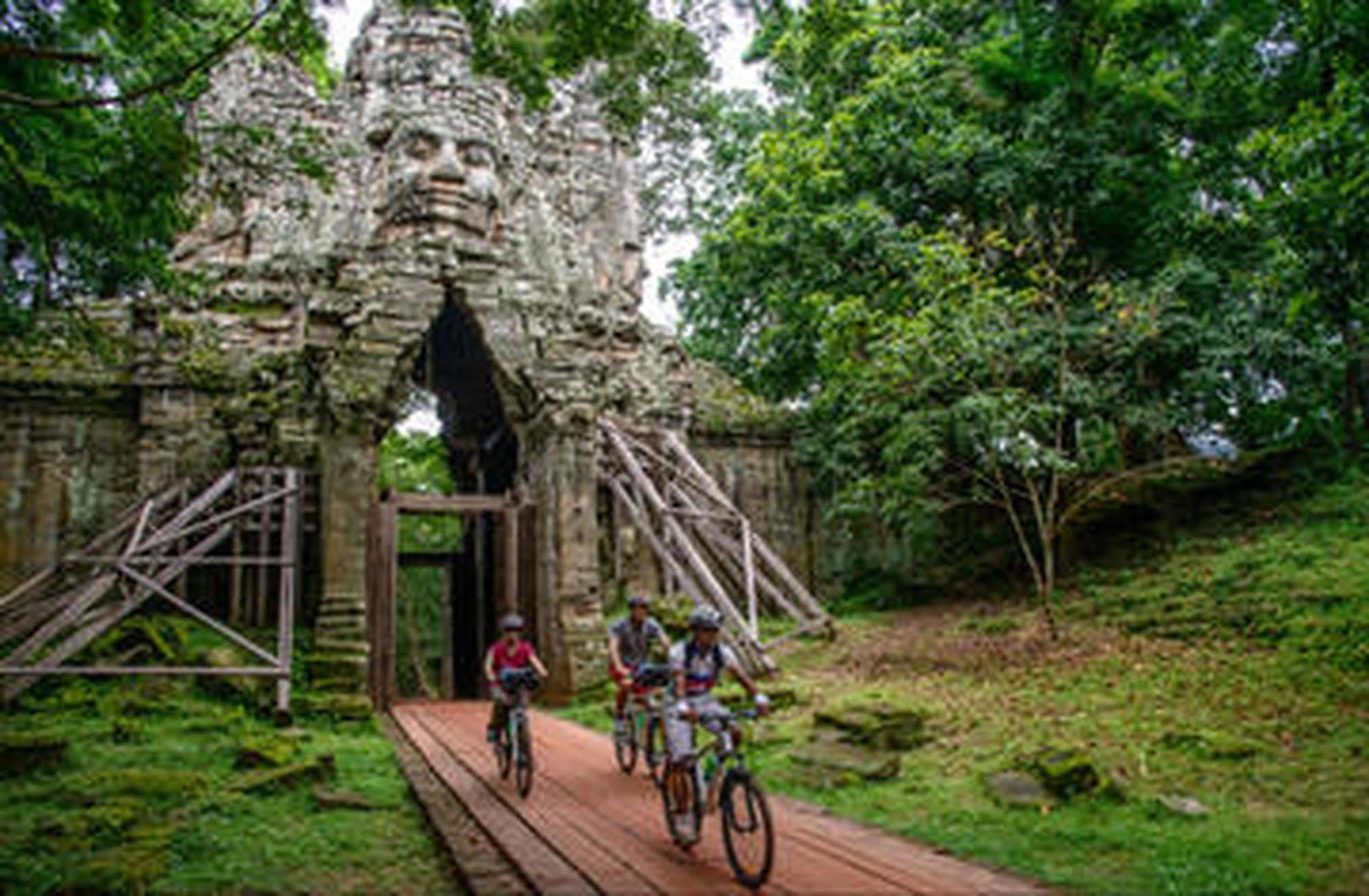 Oral D'Angkor Guest House Сиемрип Экстерьер фото